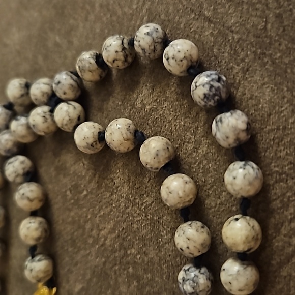 VTG HANDMADE Jasper Bead Knotted Necklace - Picture 5 of 7